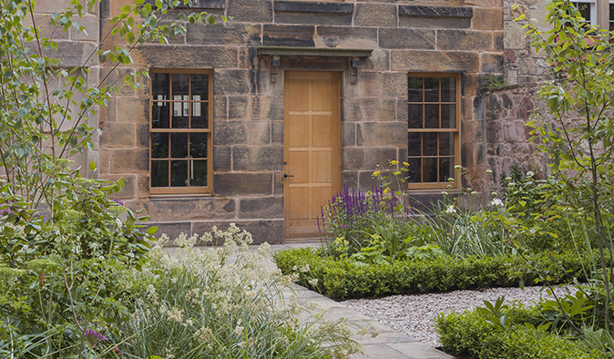 A large city garden design in Edinburgh